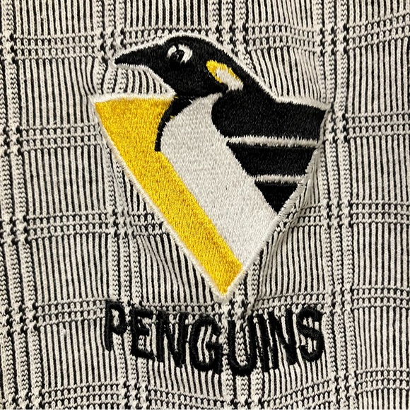 Vintage Dynasty Pittsburgh Penguins Polo Shirt - Picture 3 of 7